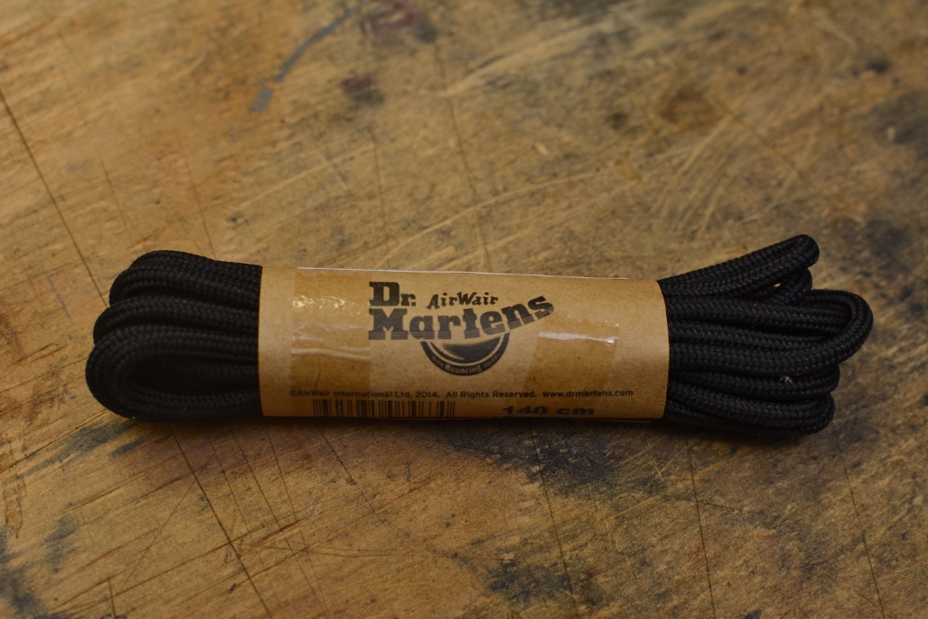 Dr Martens Black Laces 140cm