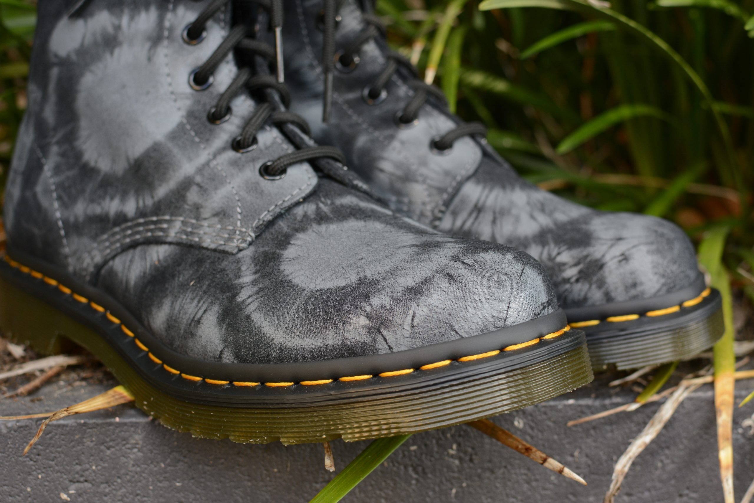 1460 Pascal Tie Dye Suede Charcoal Grey 