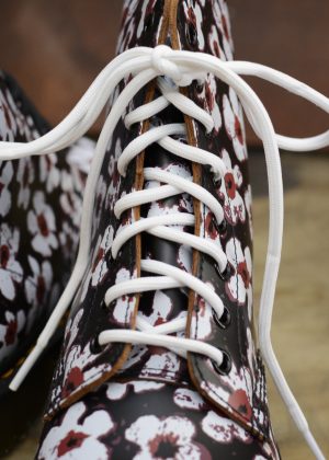 Dr Martens White Lace 140cm for 8-10 eye