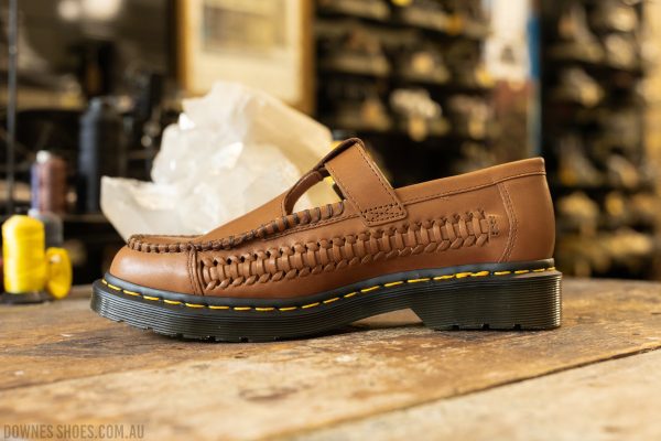 即納☆【Dr. Martens】ADRIAN T BAR CLASSIC ANALINEＴシ ューズ Adrian T-Bar Black Analine Mary Janes — Downes