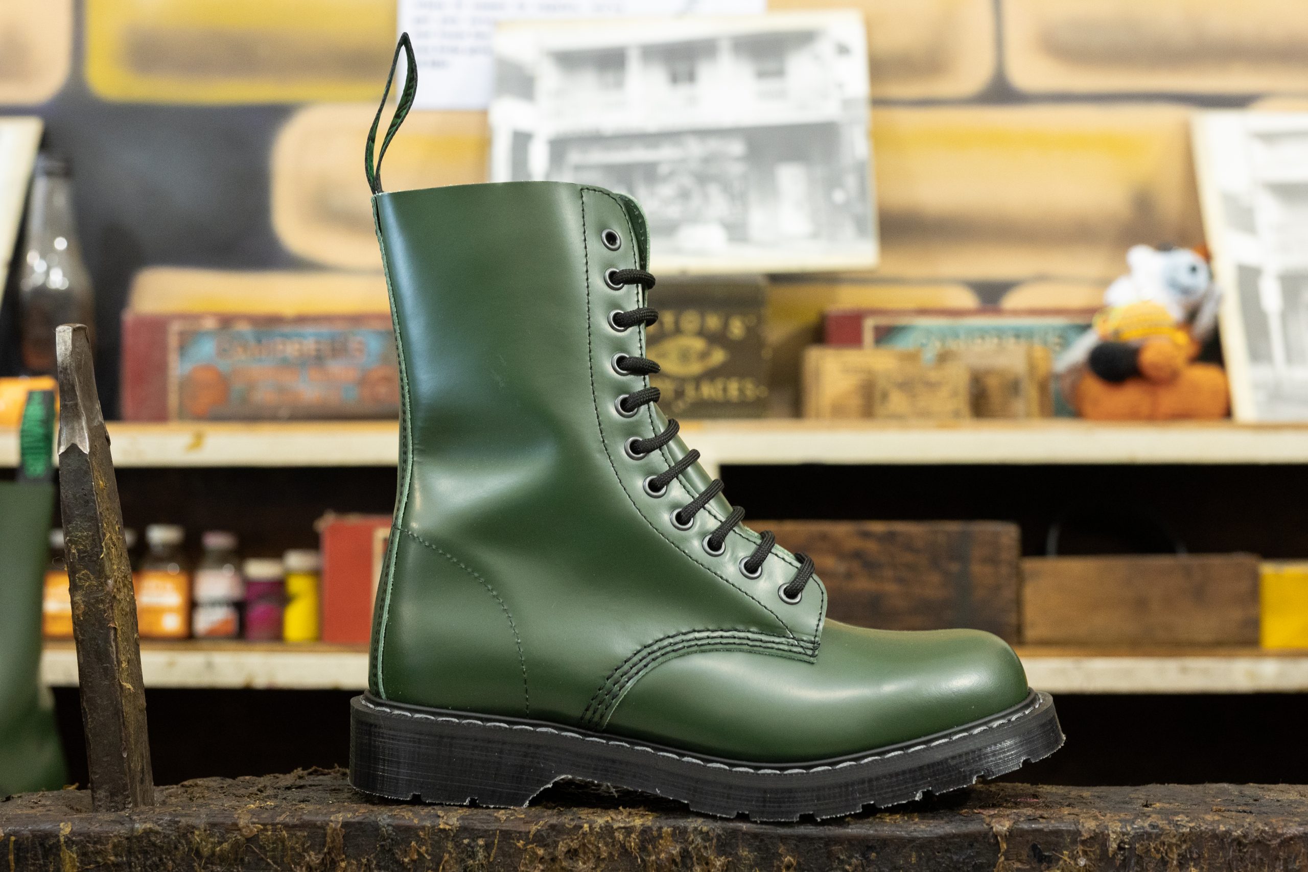 Eye Derby Boot Solovair Oder Dr Martens Martens Boots Dr Martens Or  Solovair Solovair 11-Eye Astronaut