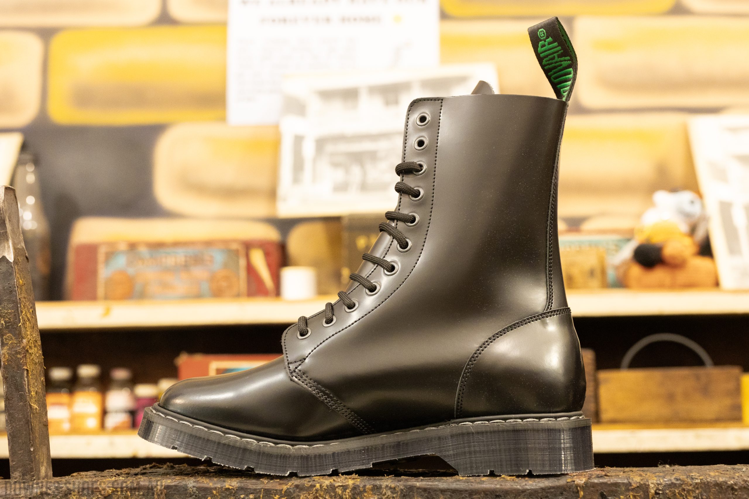 Solovair 11-Eye Astronaut Boot Black Hi-Shine