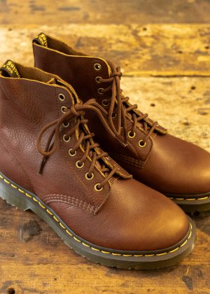 Pascal Cashew Ambassador 8-Eye Boot