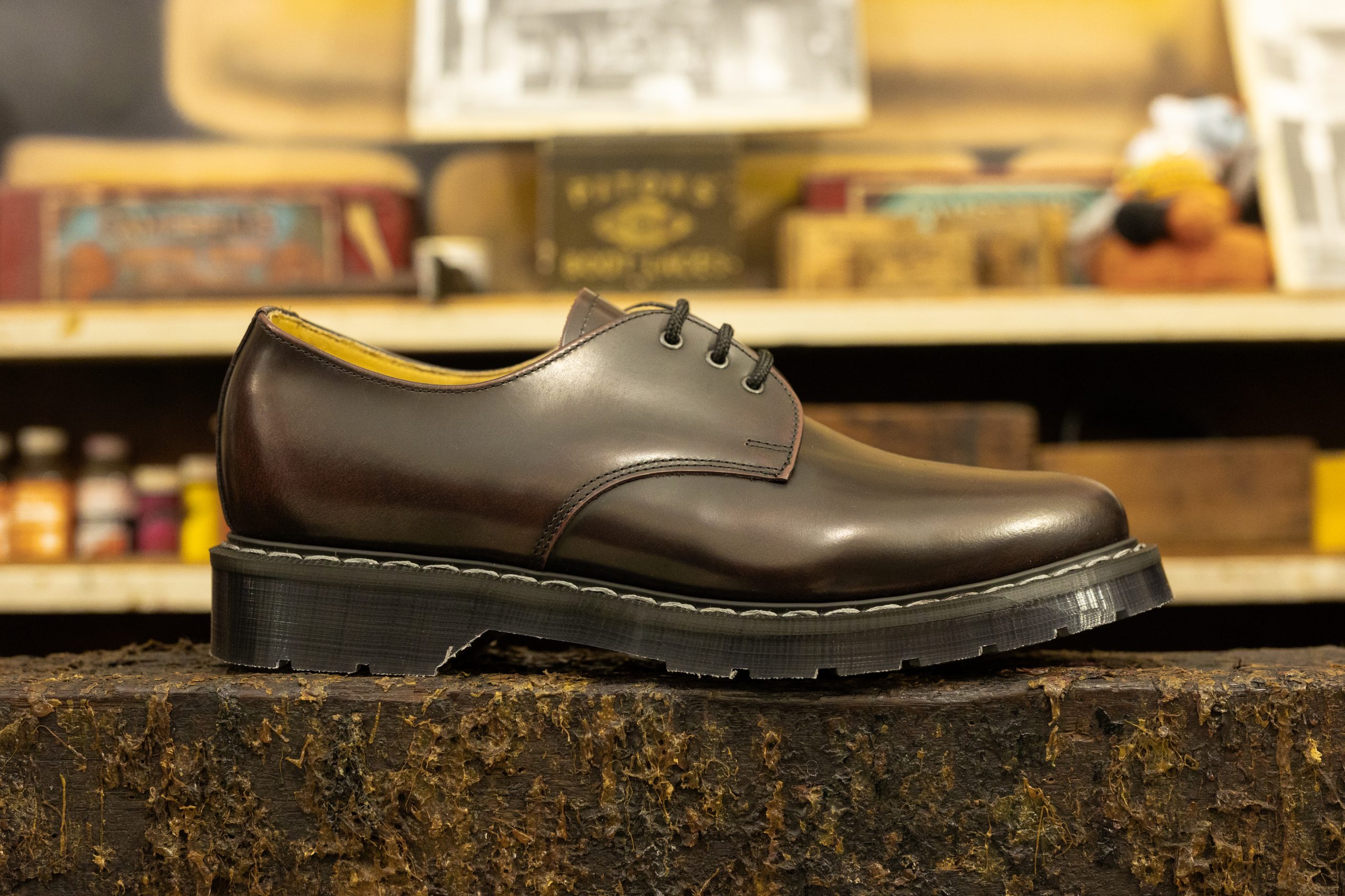 Solovair Gibson Shoe Burgundy Rub-Off