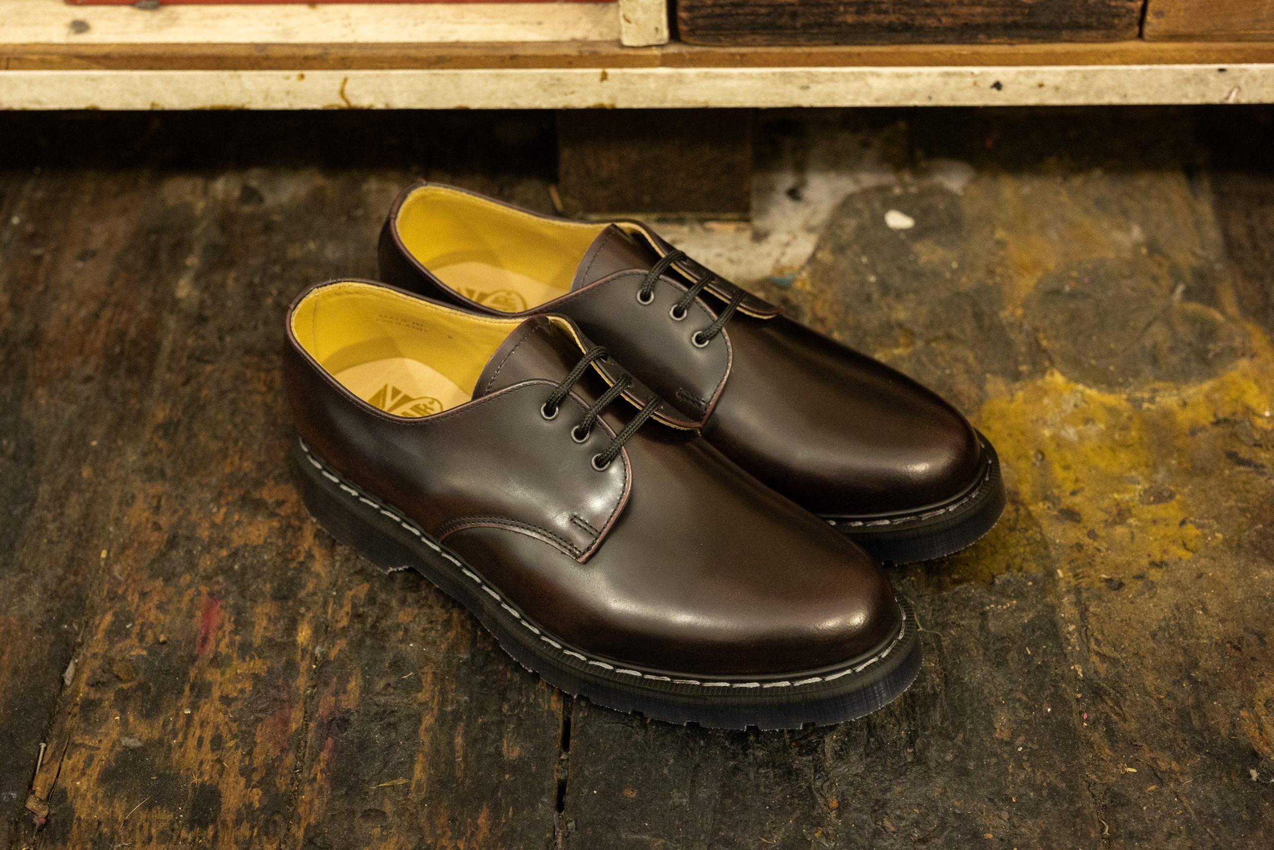 Solovair Gibson Shoe Burgundy Rub-Off