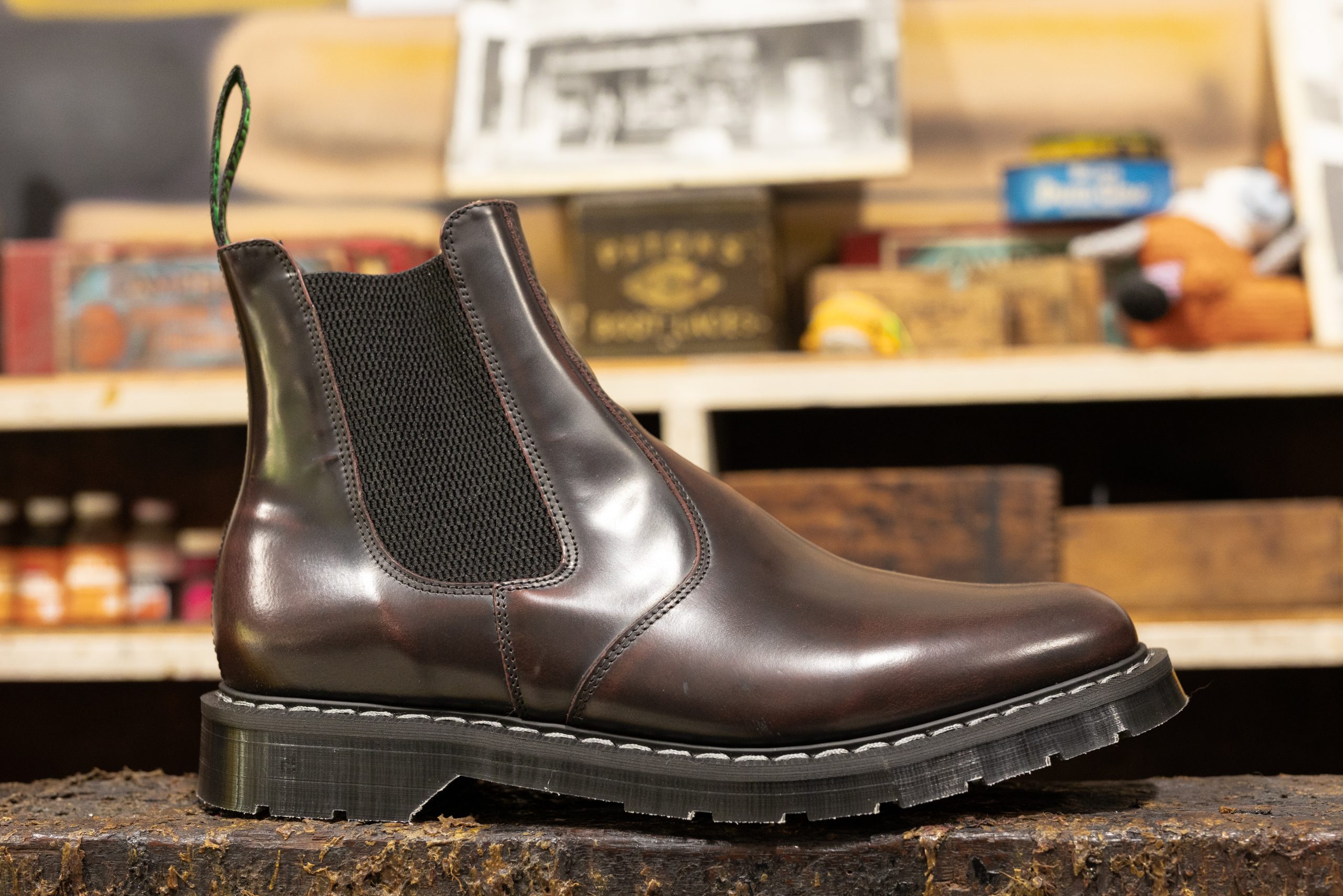Solovair Dealer Boot Burgundy Rub-Off