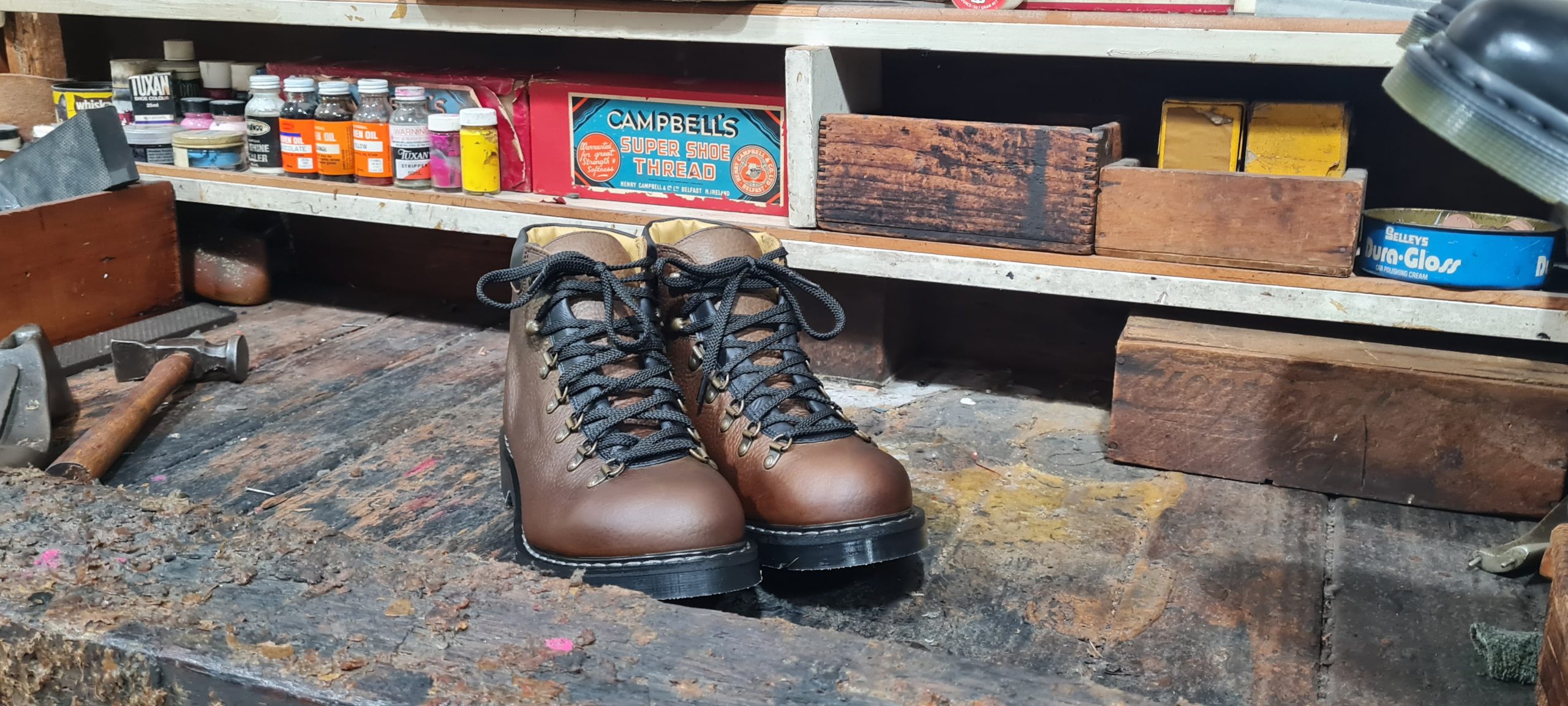 Solovair Hiker Boot Gaucho Brown Grain