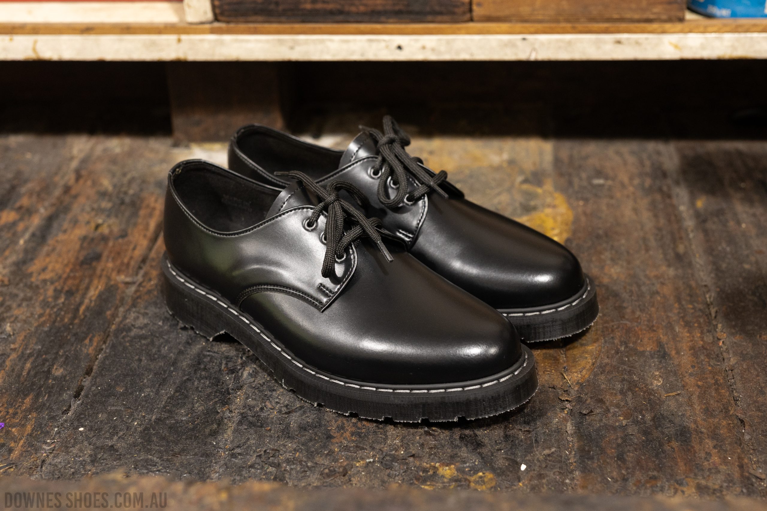Solovair Vegan Gibson Shoe Black Hi-Shine
