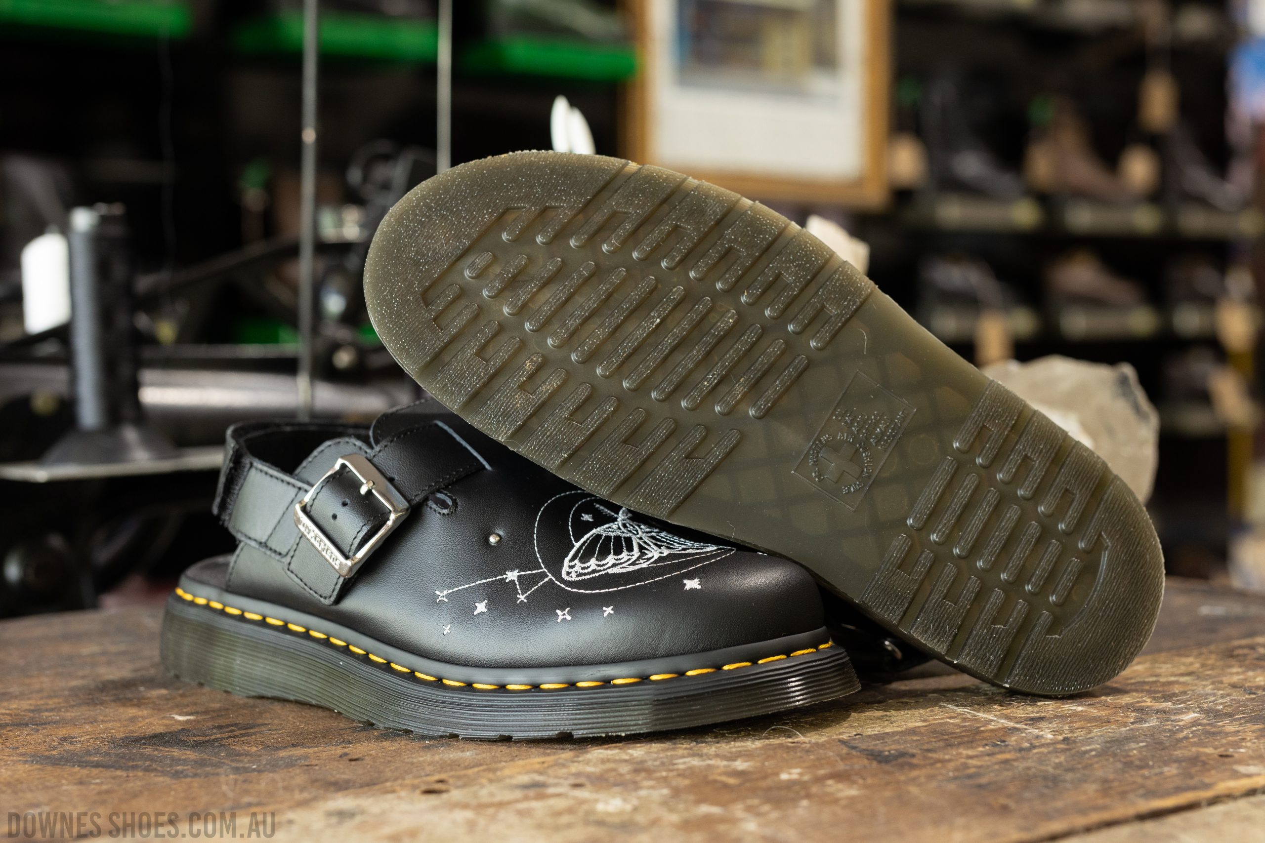 Dr Martens★JORGE II★CELESTIAL MOTH EMBROIDERED★ミュール Jorge II Celestial Moth Embroidered Leather Mules in | Dr