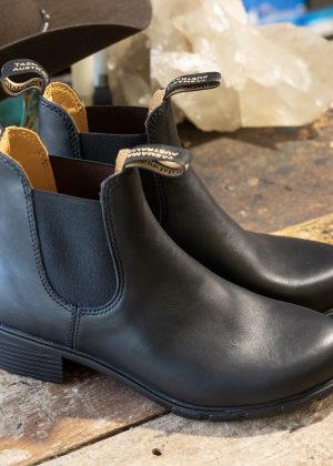 Blundstone 1671 Heeled Black Chelsea Boots