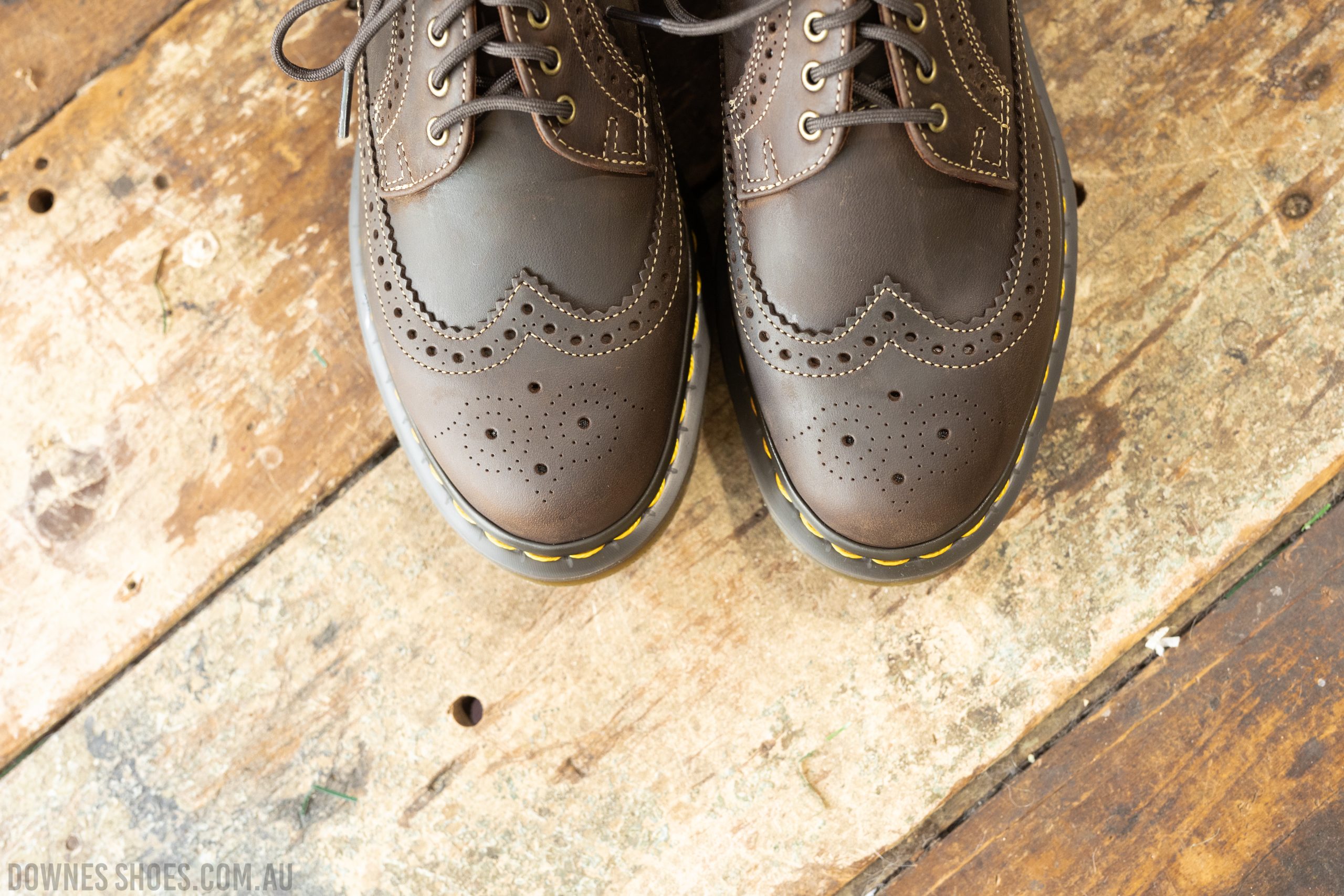 3989 Dark Brown Crazy Horse Brogue Shoe