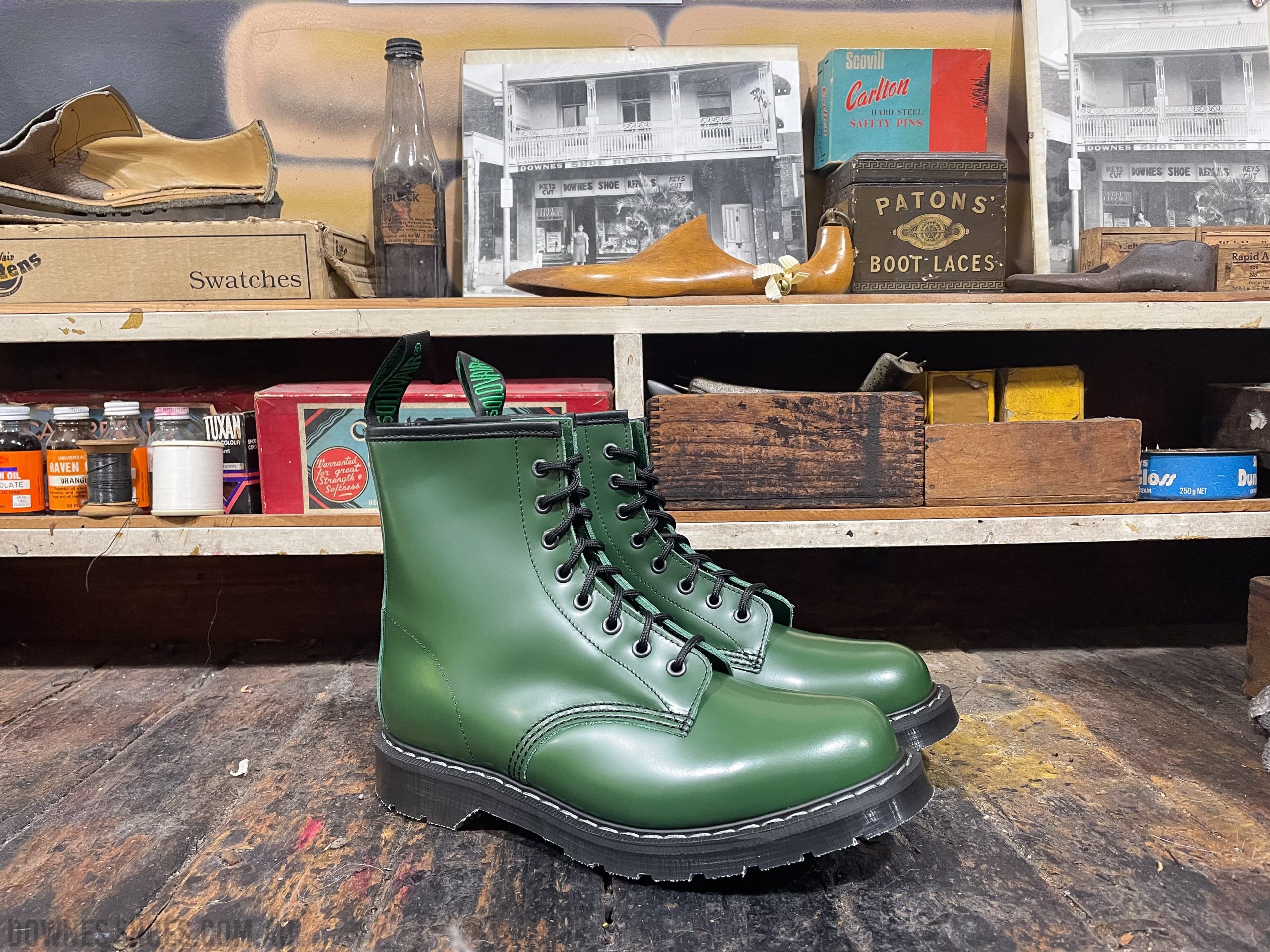 Solovair 8-Eye Derby Boot Green Hi-Shine