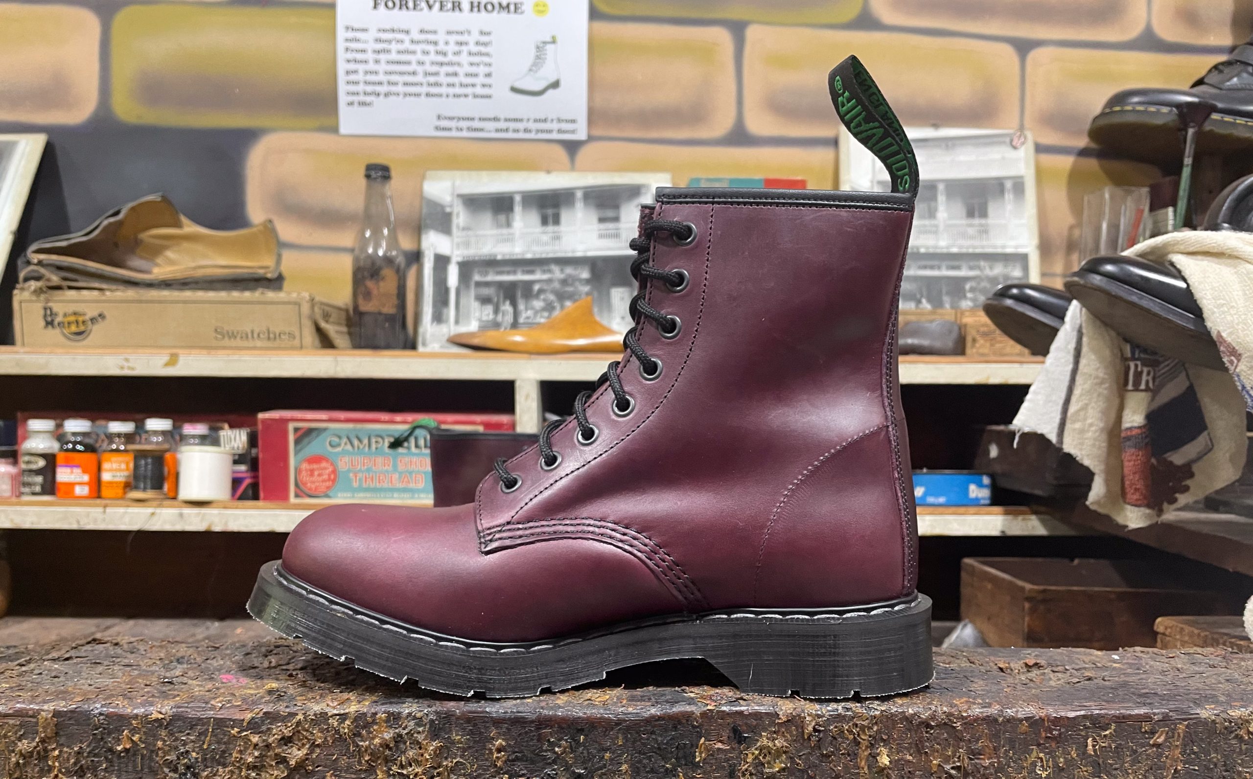 Solovair 8-Eye Derby Boot Burgundy Gaucho