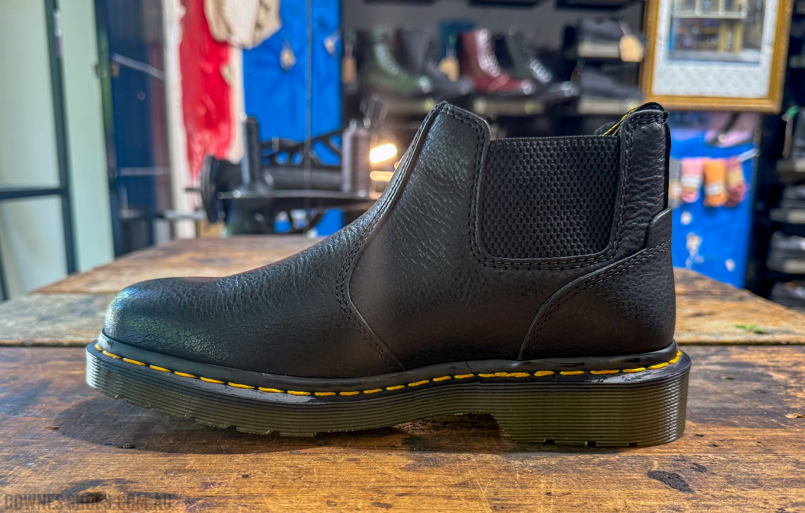 2976 Lo Rogue Black Crop Chelsea Boot