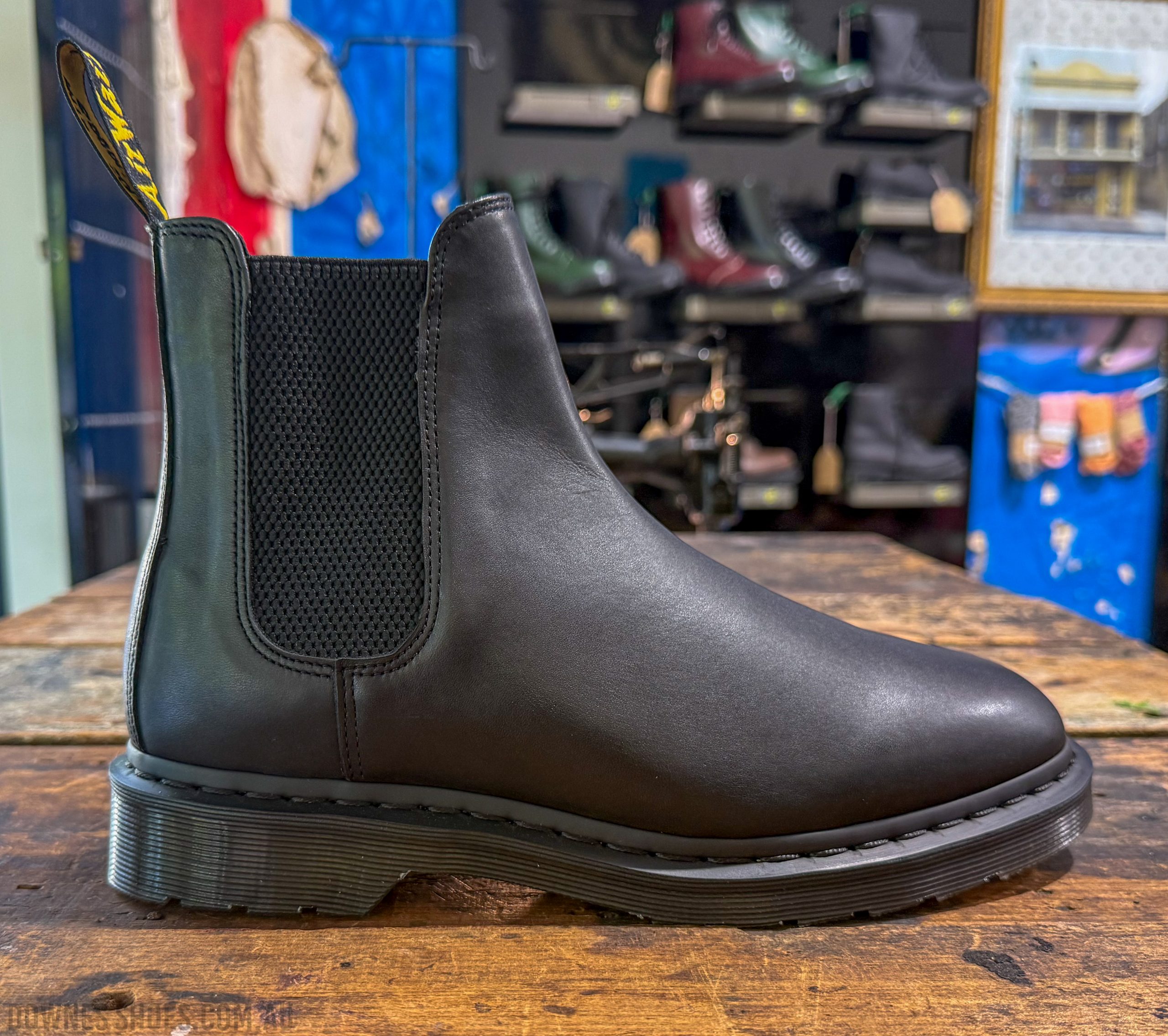 Doc Martens Chelsea Graeme Chelsea Boot Graeme Dr Martens Arcadia Leather  Chelsea Boots CR