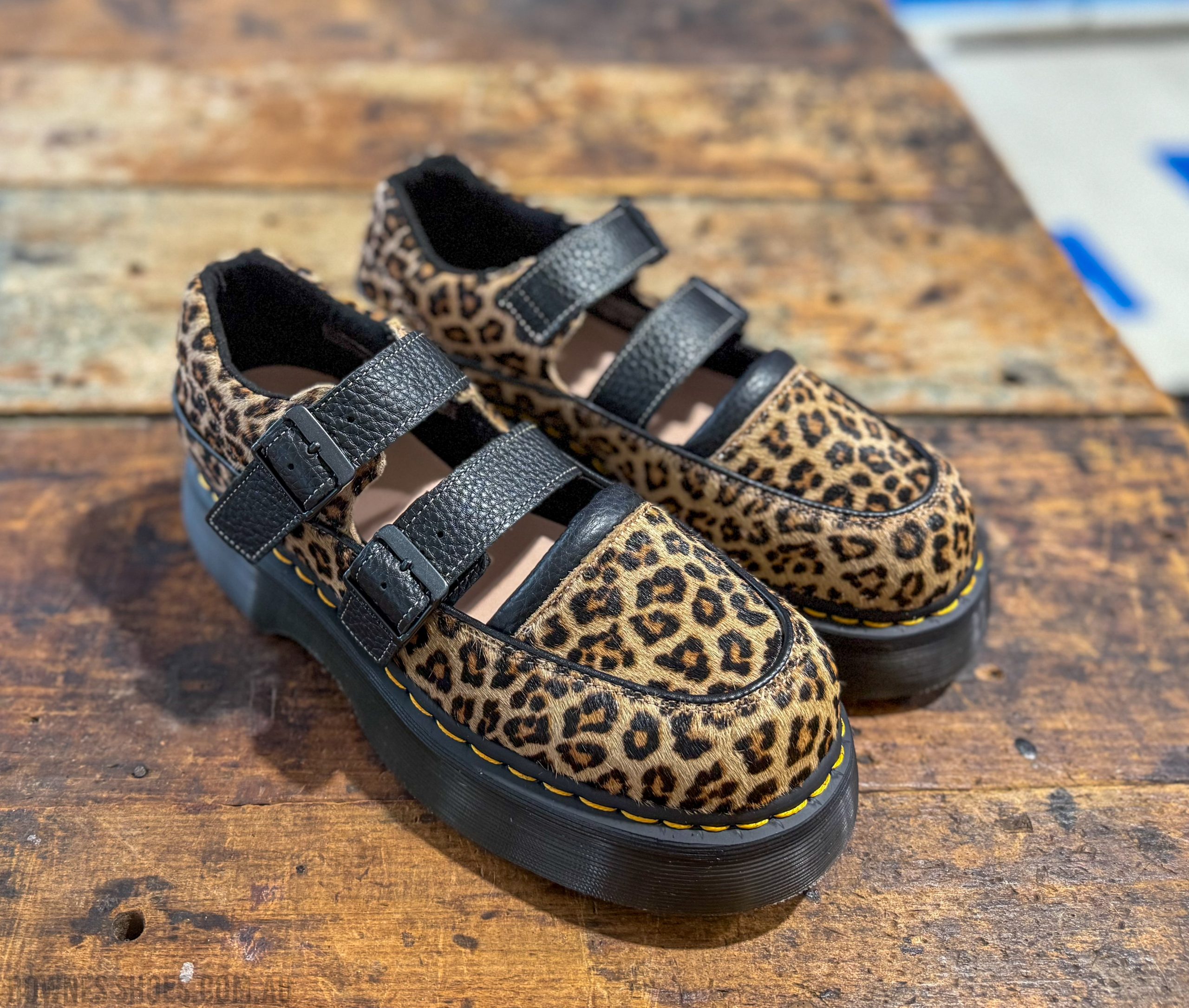 【DR MARTENS】Buzz Leopard Mary Jane Shoes シューズ Dr. Martens Women's Buzz 5-Eye Leopard Limited Edition Shoes