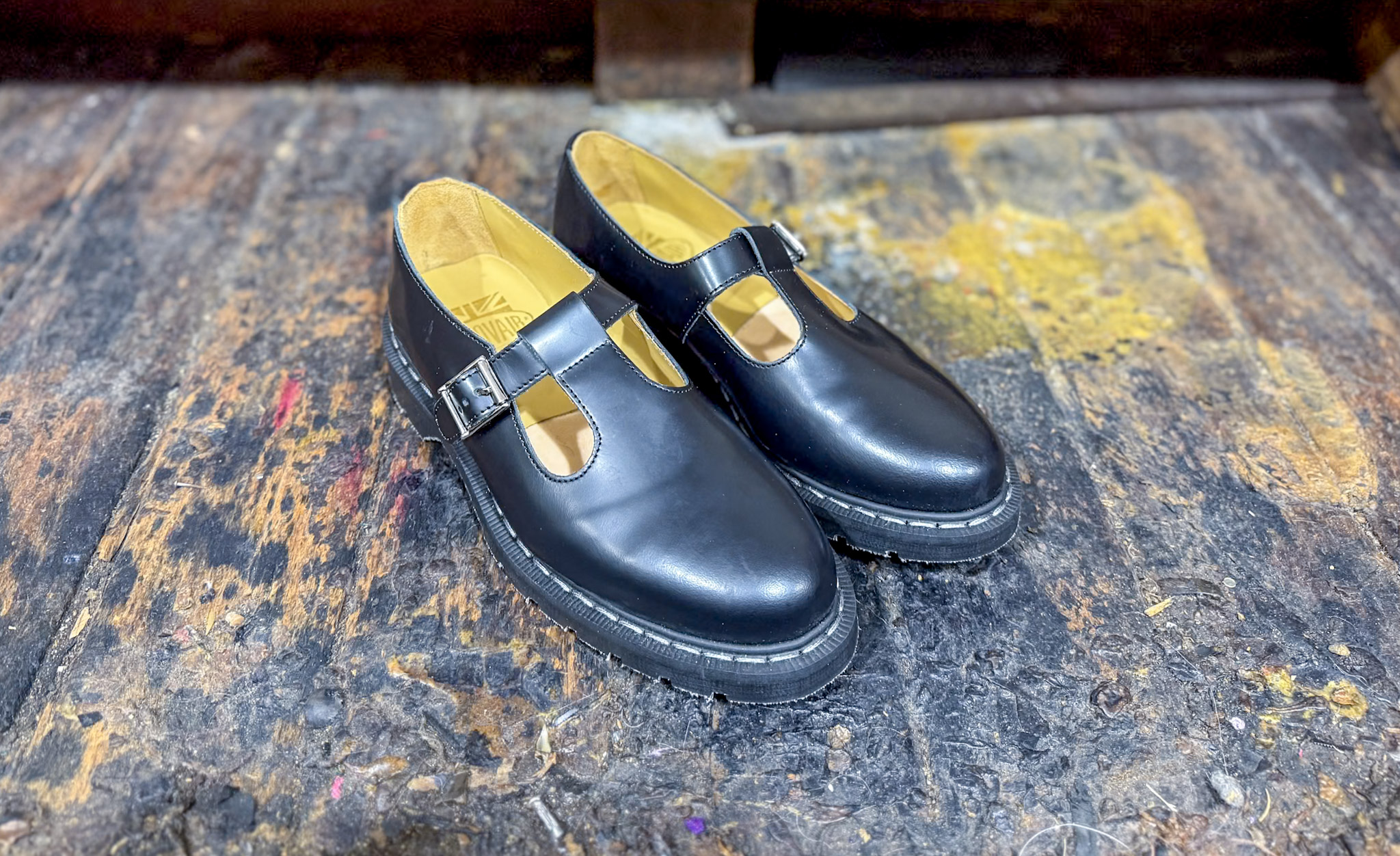 靴 SOLOVAIR Mary Jane Shoe Solovair Mary Jane Black Hi-Shine — Downes