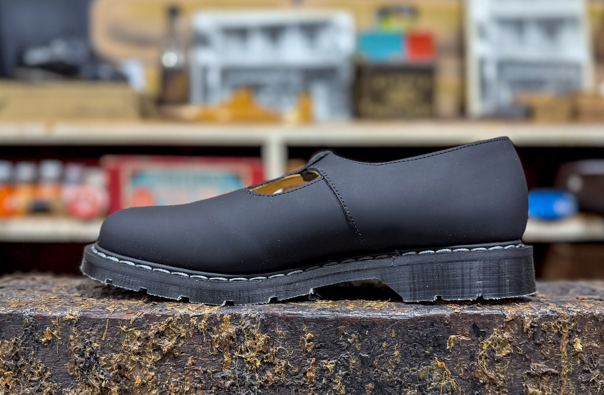 Solovair Mary Jane Black Greasy — Downes