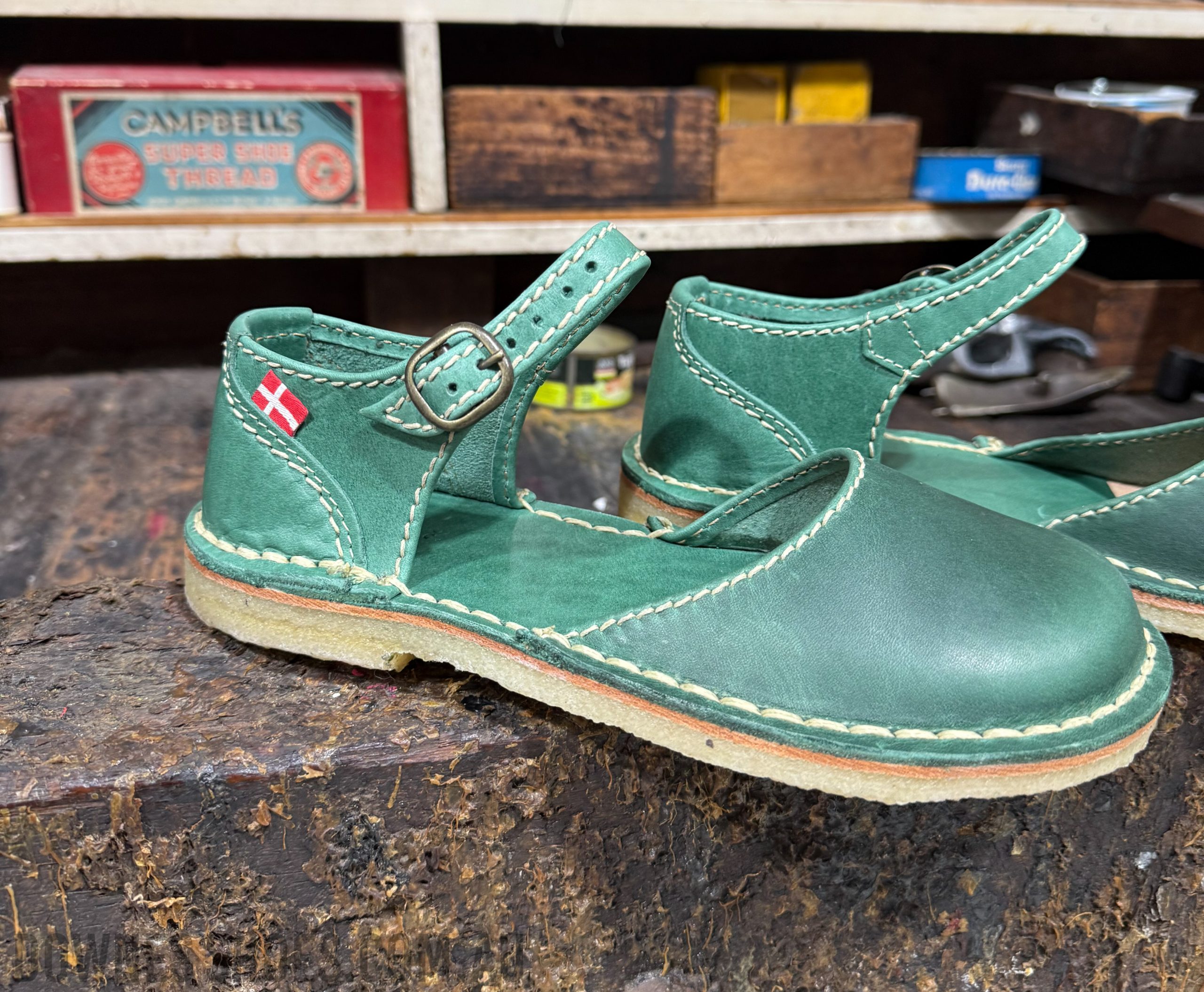 Duckfeet Mols Mary Jane Granate