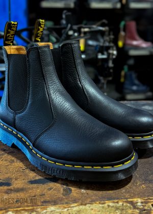 2976 Ambassador Black Chelsea Boot